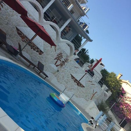 Apartments "Villa Antea" Vinišće Exteriér fotografie