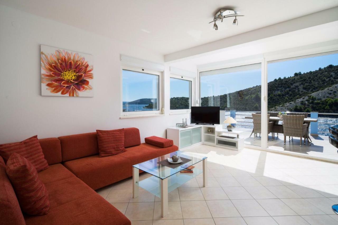 Apartments "Villa Antea" Vinišće Exteriér fotografie