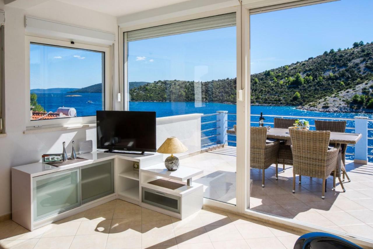 Apartments "Villa Antea" Vinišće Exteriér fotografie
