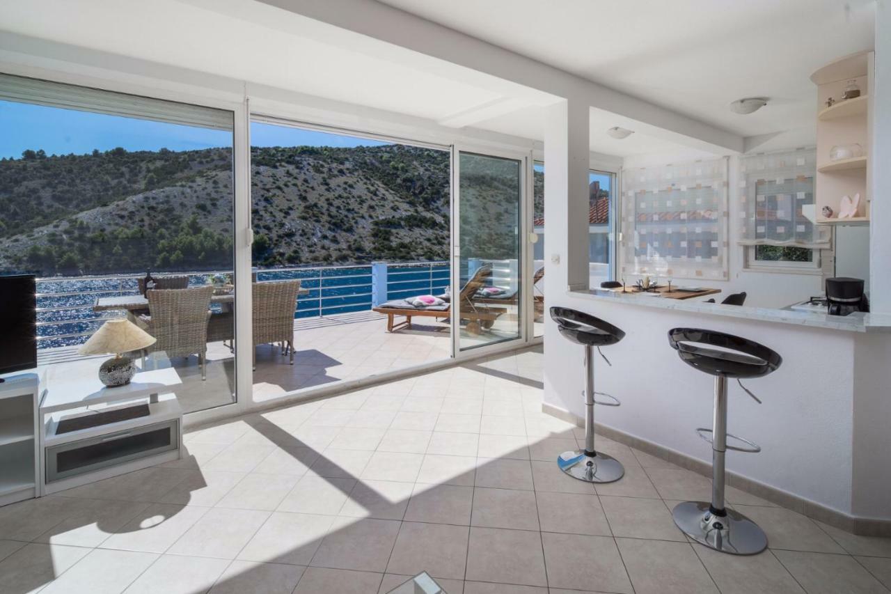 Apartments "Villa Antea" Vinišće Exteriér fotografie